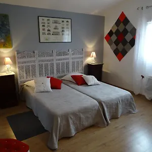Une En Ville Couette-café Savigneux (Loire)